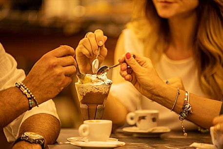 Experience - Tasting in a historical cafè